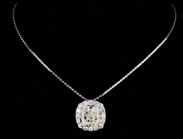 Picture of 5crt Cushion Solitaire Pendant with halo