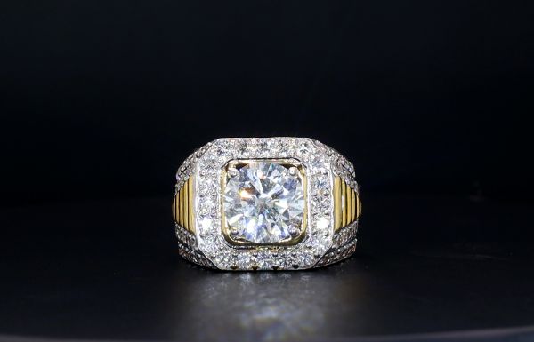 Picture of Royal Men Ring 3.50ct Center With 2.50ct Side Diamonds