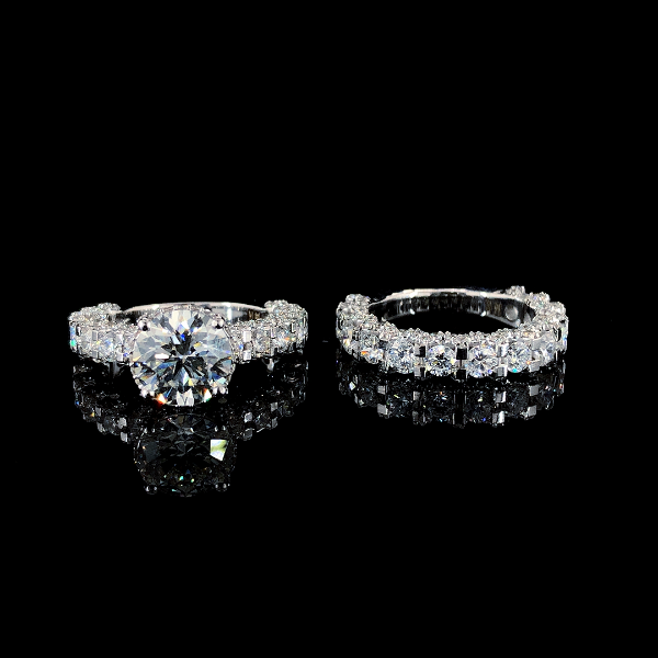 Picture of Eternal duo - 2.10 carat Solitaire Diamond Ring (6.10 ctw Diamonds)