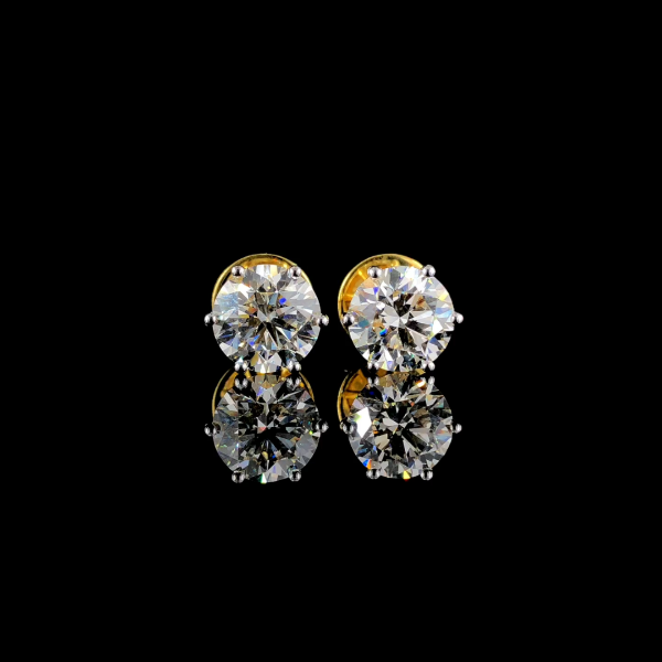 Picture of 4 Carat Lab Grown Diamond Daily wear Earring.