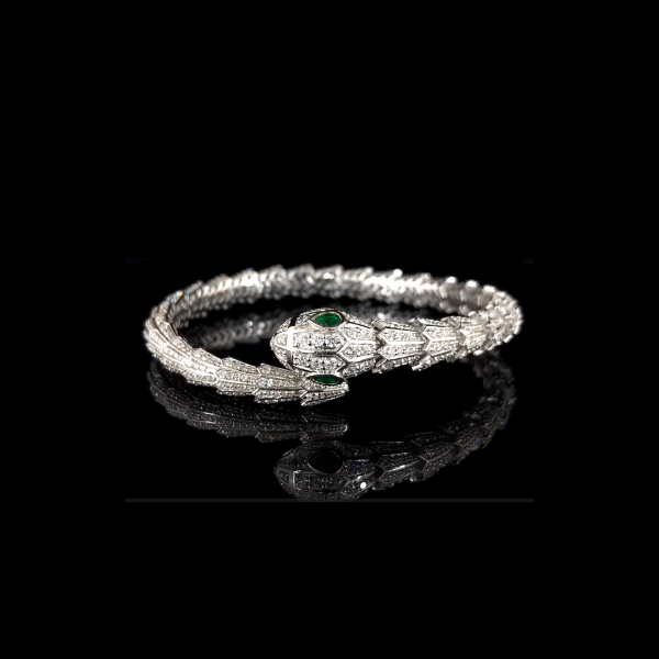 Picture of Emerald-Eyed Serpent Diamond Bracelet- 5.50 Carats